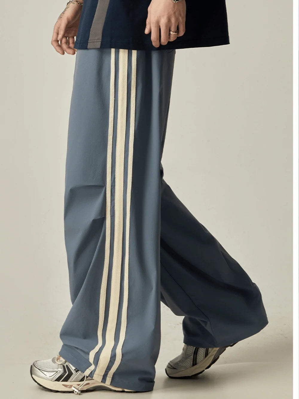 AERO LANE WIDE TRACK TROUSERS