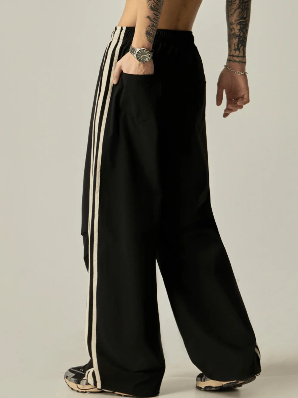 AERO LANE WIDE TRACK TROUSERS